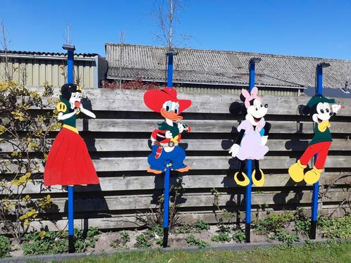 Disney feestpalen straatversiering incl verlichting, Hobby en Vrije tijd, Feestartikelen | Verhuur, Verjaardag, Ophalen
