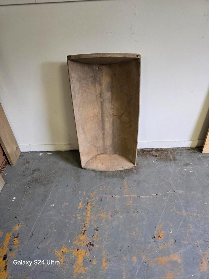 03 Trog / oude Varkens Trog van vroeger 100cm hoog ., Antiek en Kunst, Curiosa en Brocante, Ophalen
