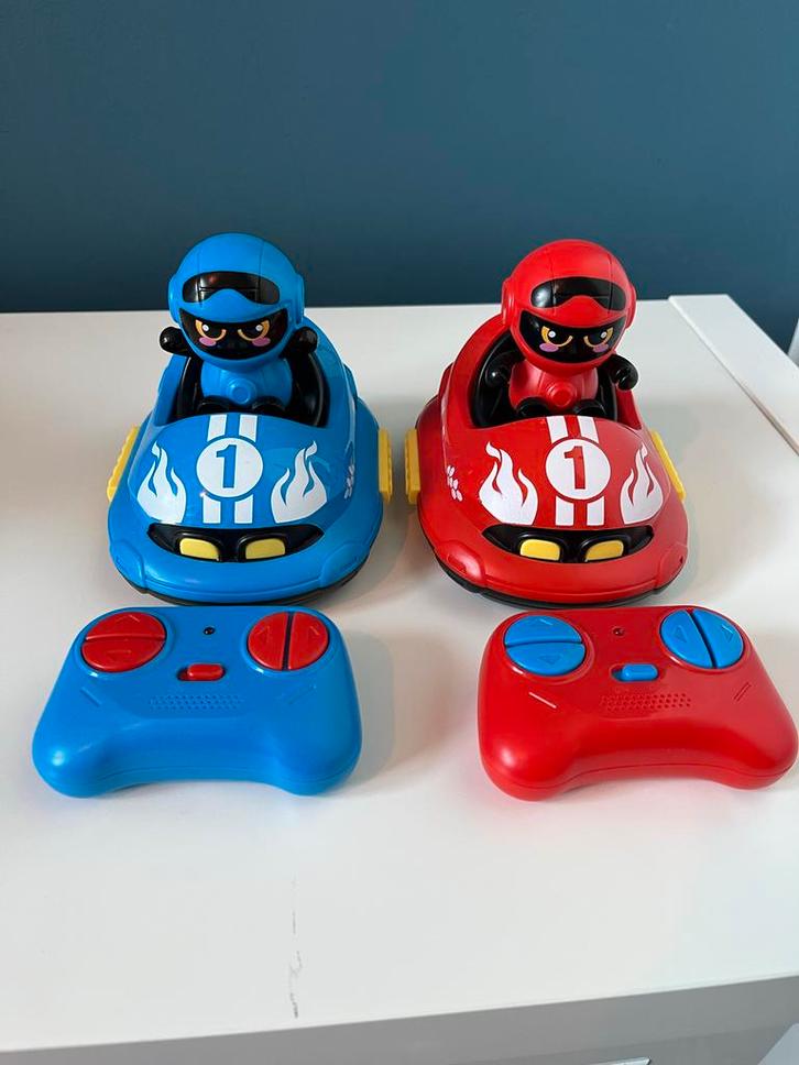 Crazy Bumpercars botsauto speelgoed, Kinderen en Baby's, Speelgoed | Speelgoedvoertuigen, Zo goed als nieuw, Afstandsbediening