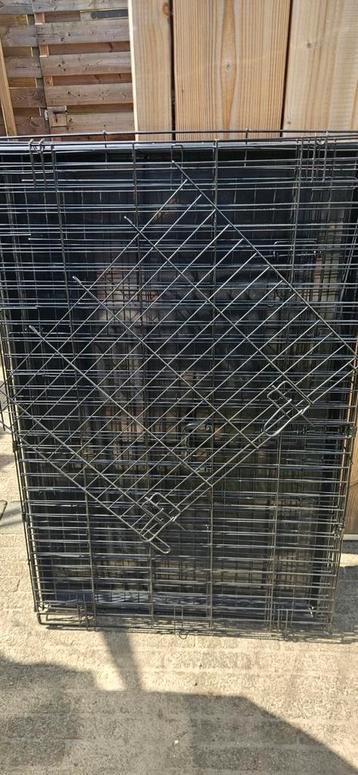 Hondenbench 106x71x76 beschikbaar voor biedingen