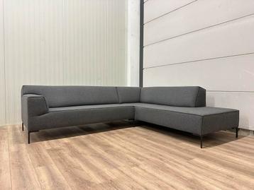 70% korting! Design Hoekbank - Bloq - Nieuwstaat beschikbaar voor biedingen