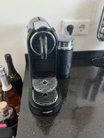 Nespresso apparaat met melkopschuimer. Licht defect, Ophalen, Gebruikt, Koffiemachine, 4 tot 10 kopjes