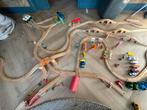 Zeer complete houten treinbaan incl Thomas de Trein, Kinderen en Baby's, Speelgoed | Houten speelgoed, Ophalen, Gebruikt