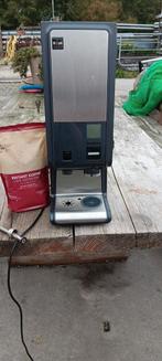 Professionele Koffiemachine - Kaps, Witgoed en Apparatuur, Afneembaar waterreservoir, Gebruikt, 10 kopjes of meer, Koffiemachine