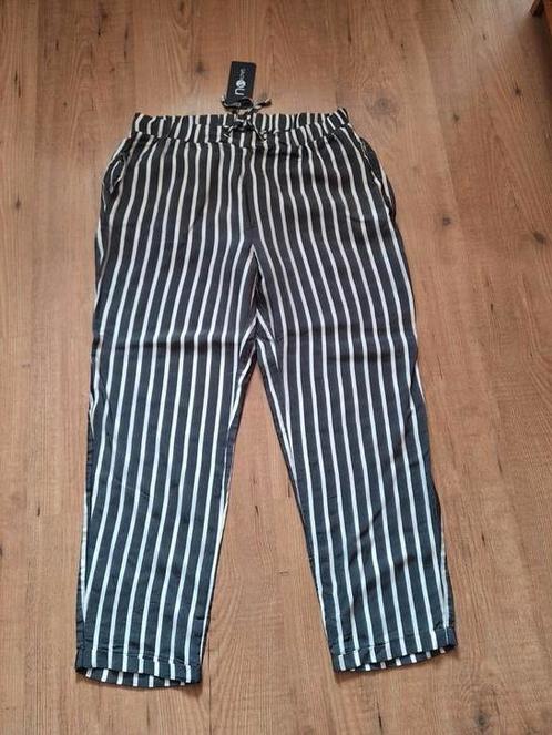 No secret broek grijs offwhite glanzende stof streep 44nieuw, Kleding | Dames, Broeken en Pantalons, Nieuw, Maat 42/44 (L), Grijs
