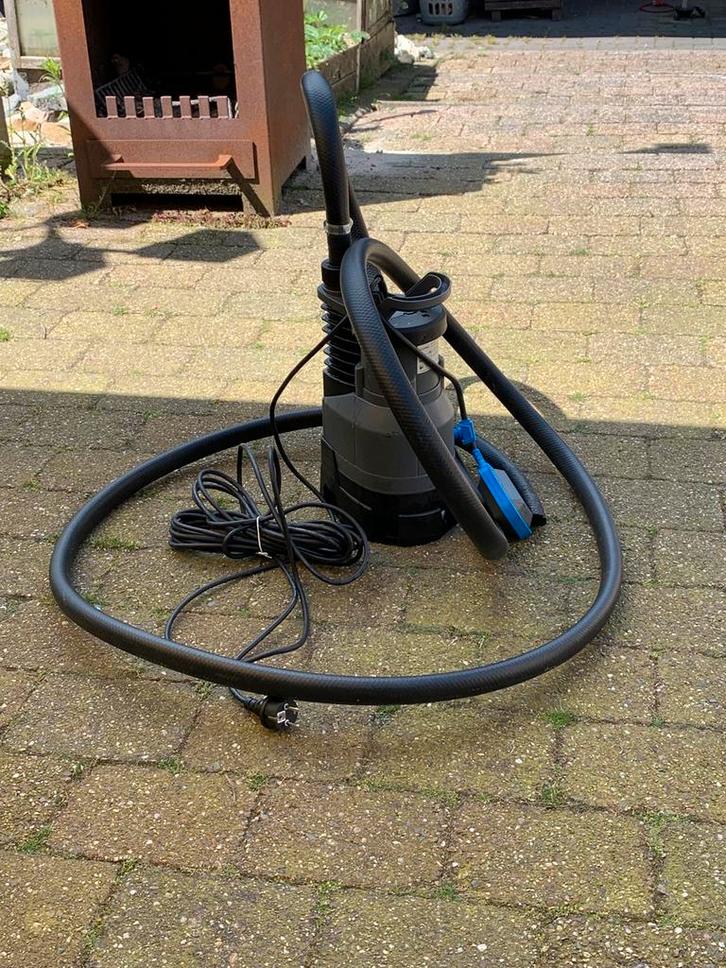 Zgan dompelpomp 750 watt, Tuin en Terras, Waterpompen, Zo goed als nieuw, Dompelpomp, Ophalen