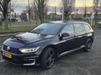 Volkswagen Passat 1.4 TSI 160KW GTE Phev VAR Dsg6 2016 Zwart, Auto's, Zwart, 156 pk, Zwart, 59 km/l