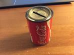 Coca Cola spaarpot Blikje. 8 cm hoog, Verzamelen, Spaarpotten, Ophalen of Verzenden, Metaal of Blik, Overige thema's