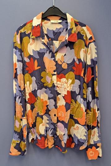 Sissy Boy opvallende bloemen blouse viscose mix mt M 49285 beschikbaar voor biedingen