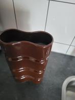 Aparte bruine vaas 25 cm hoog, Huis en Inrichting, Woonaccessoires | Vazen, Overige kleuren, Ophalen of Verzenden, Minder dan 50 cm