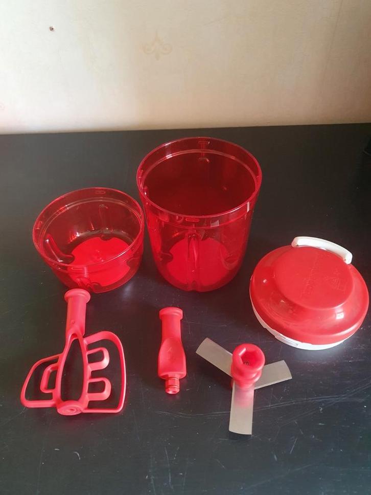 Tupperware SuperSonic Chopper 2 stuks, Huis en Inrichting, Keuken | Tupperware, Zo goed als nieuw, Overige typen, Verzenden