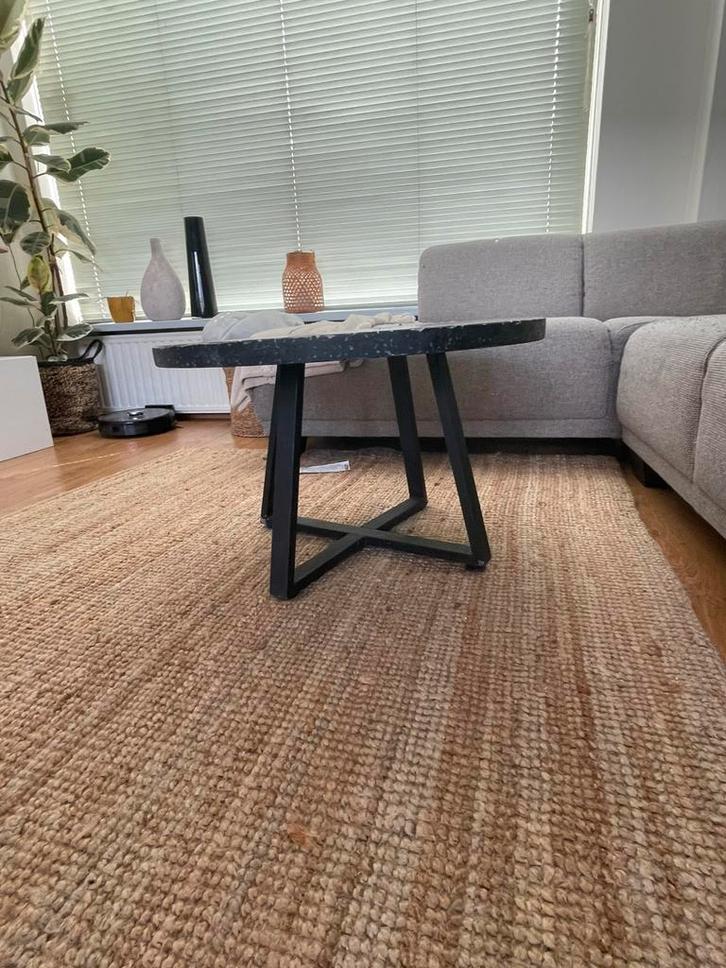 Ronde granieten salontafel – €30, Huis en Inrichting, Tafels | Salontafels, Zo goed als nieuw, Ophalen of Verzenden