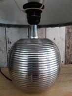 Leuke aparte lamp, Huis en Inrichting, Lampen | Tafellampen, Ophalen, Gebruikt, Minder dan 50 cm