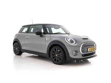 MINI Mini Electric Essential 33 kWh [3-Fase] {SOH-100%} (INC beschikbaar voor biedingen