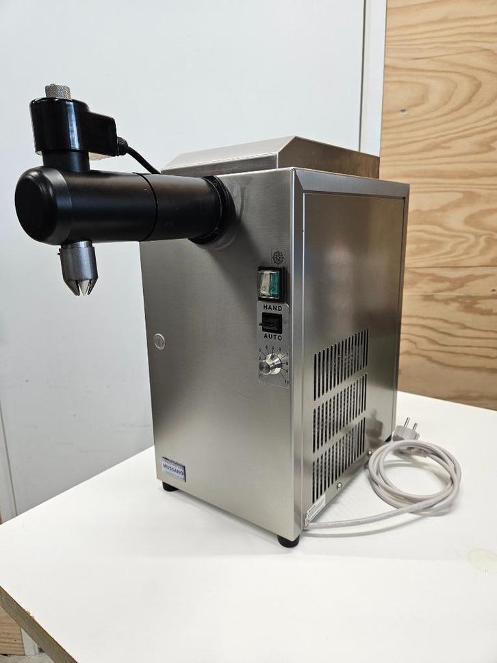 Slagroommachine Sanomat Euro Piccolo 2 ltr., Zakelijke goederen, Horeca | Keukenapparatuur, Gebruikt, Ophalen of Verzenden