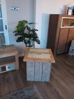 Tafeltje steigerhout met opbergruimte, Ophalen