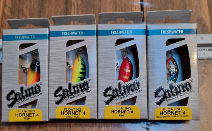 F. SET 4 x Salmo Hornet 4 F Nieuw Kunstaas, Watersport en Boten, Hengelsport | Roofvissen, Nieuw, Overige typen, Ophalen of Verzenden