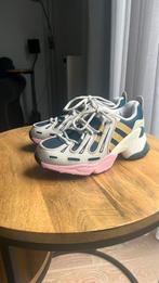Nieuwe Adidas damessneakers mt:36. 2/3., Ophalen, Nieuw, Sneakers of Gympen