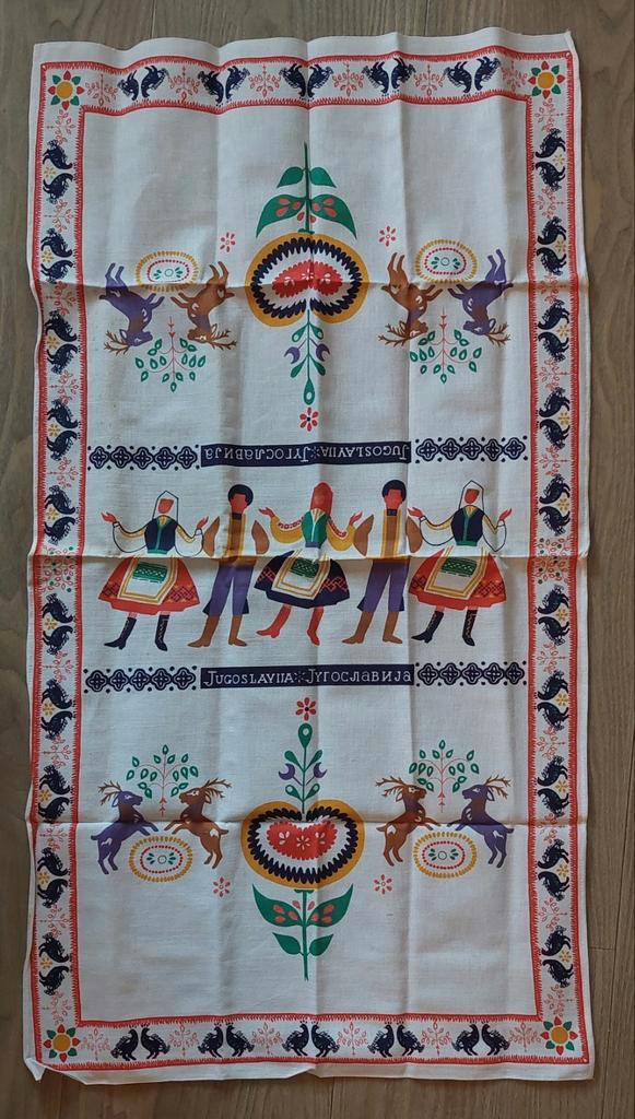 Vintage Joegoslavische Theedoek, Antiek en Kunst, Antiek | Kleden en Textiel, Ophalen of Verzenden