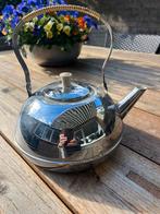 Vintage Theepot met Rotan Handvat, Ophalen of Verzenden, Gebruikt