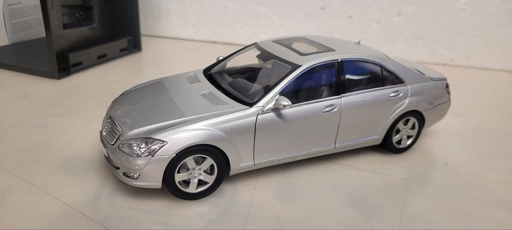 Autoart Mercedes S_klasse W221, Hobby en Vrije tijd, Modelauto's | 1:18, Ophalen of Verzenden, Zo goed als nieuw, Auto, Autoart
