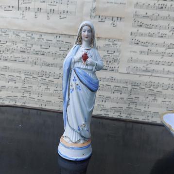 Mooi verfijnd mariabeeldje van biscuit, gemerkt, 14 cm beschikbaar voor biedingen