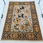 Kashan perzisch "hunting" tapijt 130x175, Huis en Inrichting, Stoffering | Tapijten en Kleden, Zo goed als nieuw, Ophalen
