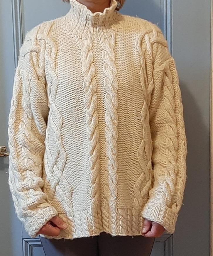 Prachtige handgebreide wollen truien, Kleding | Dames, Truien en Vesten, Zo goed als nieuw, Maat 42/44 (L), Wit, Ophalen of Verzenden