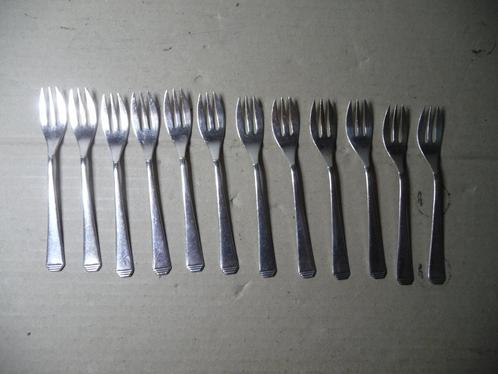 Gebakvorkjes set van 12 stuks Vijfhoek HH 90. Verzenden kan, Huis en Inrichting, Keuken | Bestek, Zo goed als nieuw, Los bestek