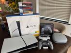 Playstation 5 slim disc edition, 10 spellen 2 controllers, Spelcomputers en Games, Spelcomputers | Sony PlayStation 5, Ophalen of Verzenden