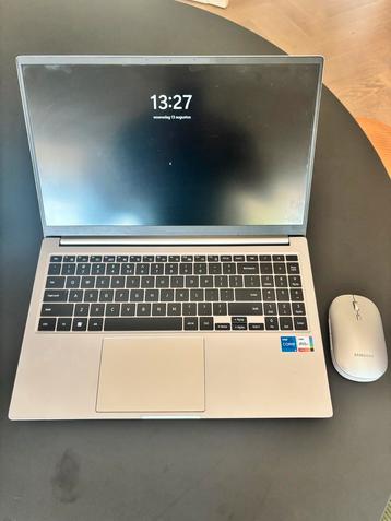 Samsung Book 2 Intel i5 8GB beschikbaar voor biedingen