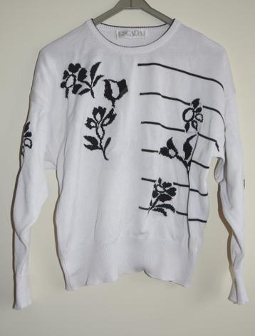 Escada Margaretha Ley trui wit + zwarte bloemen design mt 40 beschikbaar voor biedingen