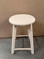 Brocante kruk / krukje, Studio Larilo, Zo goed als nieuw, Hout, Sportstraat 6 Kerkrade