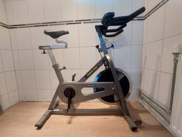 Spinningfiets Proteus powerbike beschikbaar voor biedingen