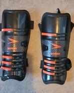 scheenbeschermers voetbal kind €1 ophalen, Ophalen, Overige maten, Voetbal, Gedragen
