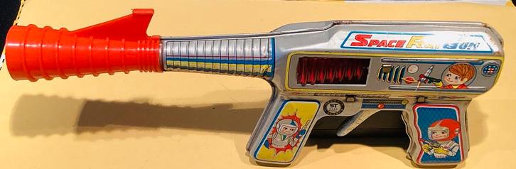1960 blikken Space Ray Gun,lichtflits,sound,astronaut litho, Antiek en Kunst, Antiek | Speelgoed, Ophalen