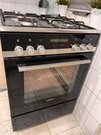 Siemens gasfornuis, Witgoed en Apparatuur, Ophalen, 4 kookzones, Zo goed als nieuw, Energieklasse A of zuiniger