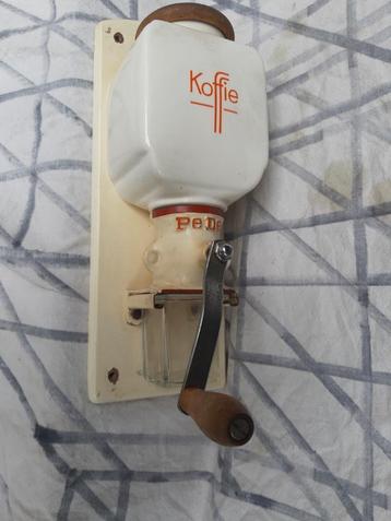 PeDe koffiemolen. Wandmolen, Vintage, in prima conditie. beschikbaar voor biedingen