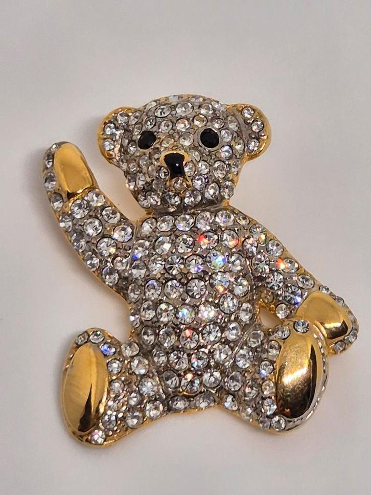Vintage Teddybeer Broche - Goud & Strass, Sieraden, Tassen en Uiterlijk, Broches, Gebruikt, Goud, Goud, 4 tot 7 cm, Met strass