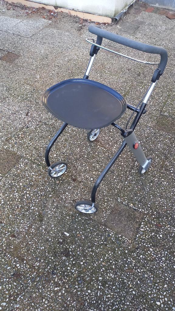 Rollator voor binnen met dienblad, Diversen, Rollators, Gebruikt, Lichtgewicht, Ophalen
