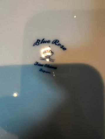 Blue Rose Vintage Porselein Servies beschikbaar voor biedingen