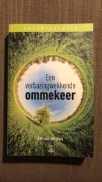 Een verbazingwekkende ommekeer - Adri van den Berk, Ophalen of Verzenden, Adri van den Berk, Zo goed als nieuw