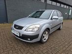 Kia Rio 1.6 HB 2006 Grijs Airco Rijdt Goed Trekhaak, Voorwielaandrijving, 4 cilinders, 1054 kg, Origineel Nederlands