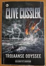 Boek: Trojaanse Odyssee - Clive Cussler a, Gelezen, Clive Cussler, Ophalen of Verzenden, Nederland