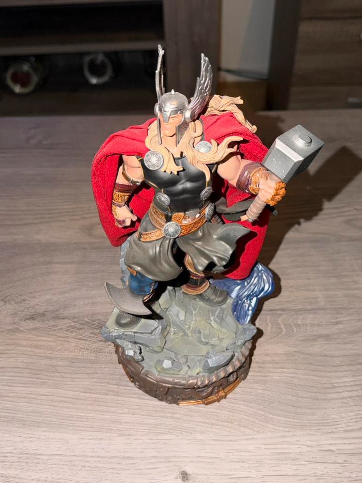 Iron Studios Thor Unleashed 1/10 Deluxe Beeld, Verzamelen, Poppetjes en Figuurtjes, Nieuw, Ophalen