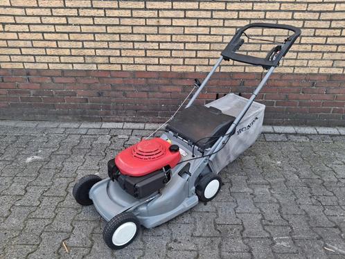 Honda HRB 475 grasmaaier, Tuin en Terras, Grasmaaiers, Gebruikt, Benzine-grasmaaier, 40 t/m 49 cm, Cirkelmaaier, Opvangzak, Ophalen