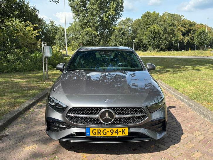 Mercedes-Benz A-Klasse A 250 e AMG 218pk 2023, ACC, 360, Auto's, Mercedes-Benz, A-Klasse, 360° camera, ABS, Achteruitrijcamera
