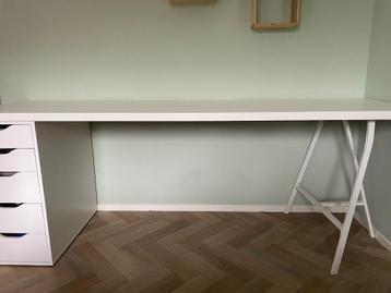 Te koop mooi Ikea bureau