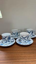 4 Louis Regout zwiebelmuster kop en schotels, Antiek en Kunst, Antiek | Servies los, Ophalen of Verzenden