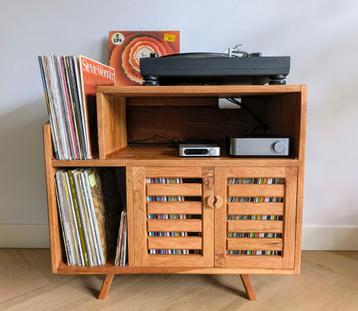 Massief houten platenkast | Stevie beschikbaar voor biedingen